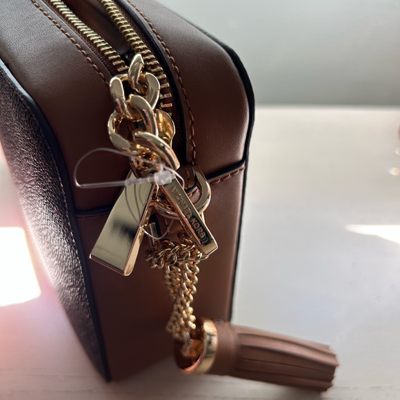 Michael Kors crossbody - Picture 7 of 8